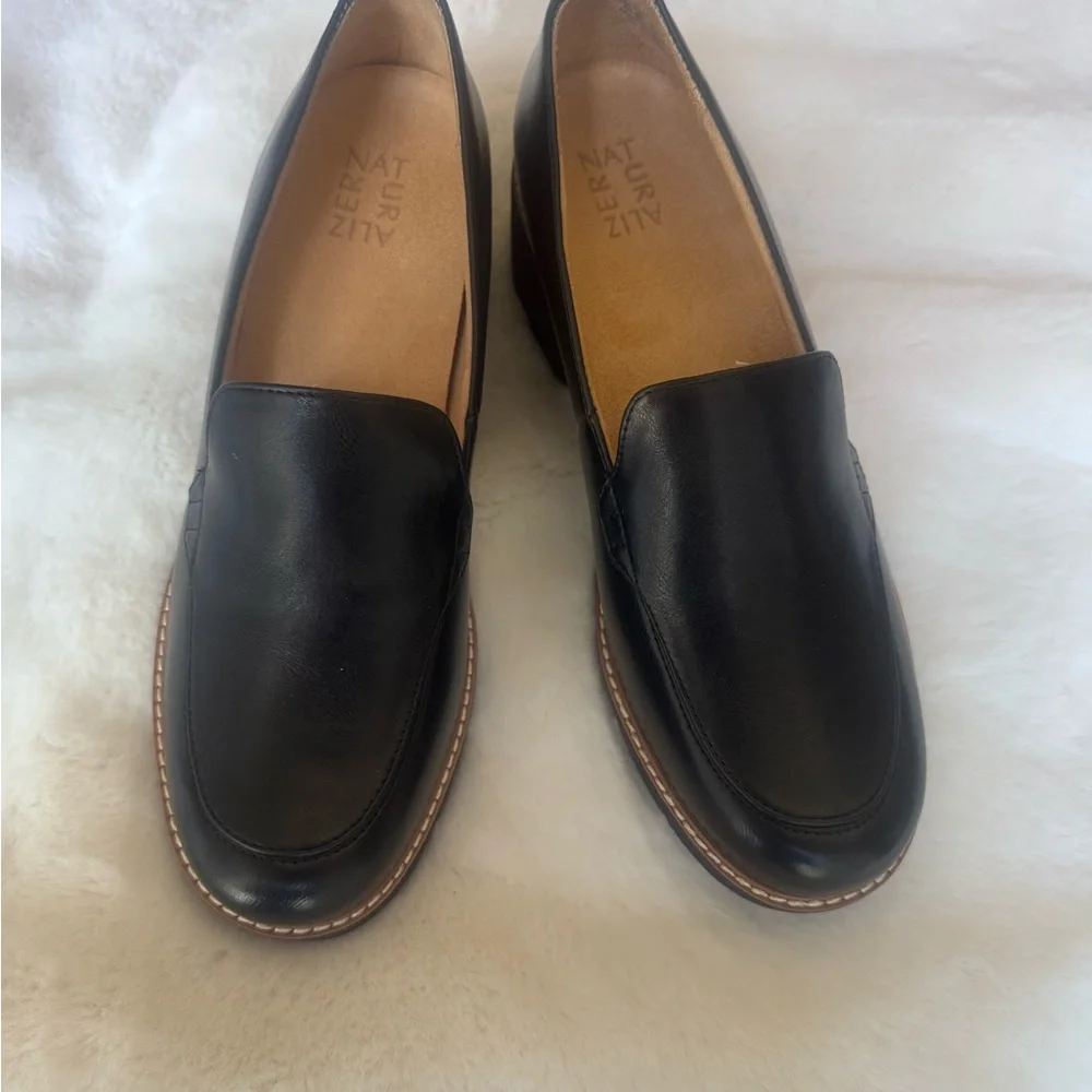 Naturalizer Black Leather Cabernet Loafers Size 10 - Picture 2 of 8